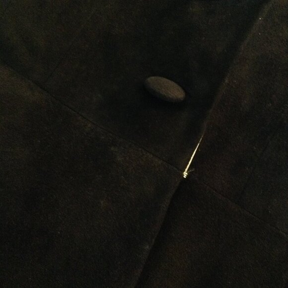 Vintage 1940s or 1950s Suede Princess Coat with Leather Collar and Cuffs - Picture 9 of 9